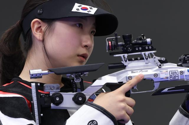 1722302453107052461.jpg 巴黎奥运会+_+射击——女子10米气步枪决赛赛况XxjpseC009634_20240729_MVPFN0A001.jpg