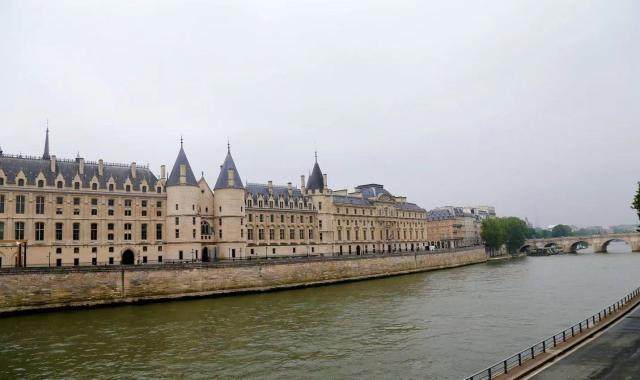 1722211715696026752.jpg tucao.jpg